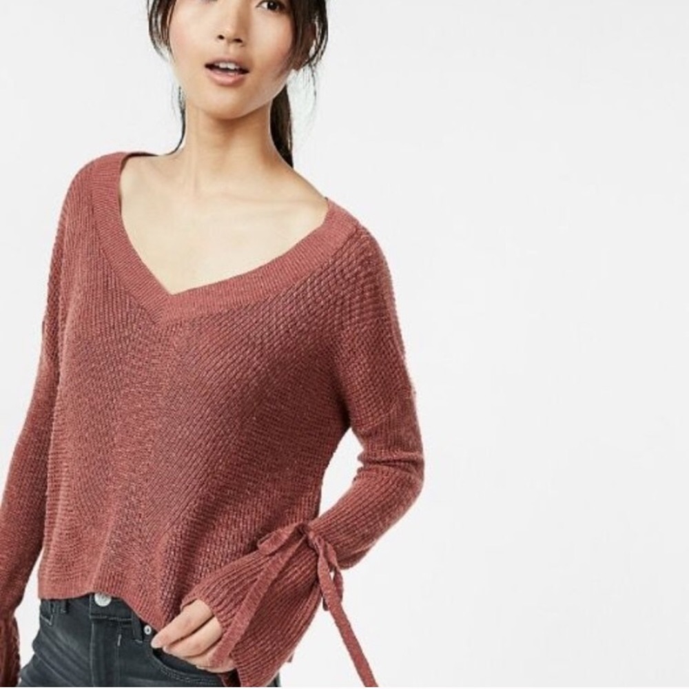 Express bell sleeved sweater